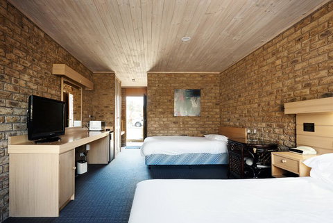 Flinders Cove Motel - Tourism TAS 3