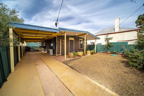 Flinders Ranges Bed And Breakfast - Tourism TAS 1