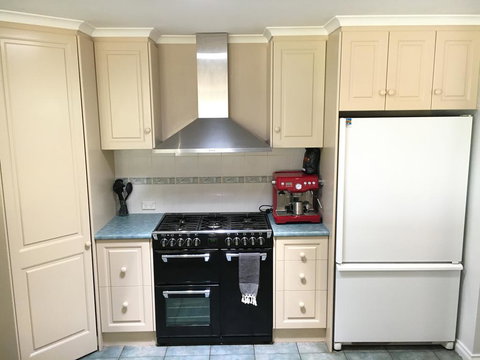 Fox Farm - Entire House Sleeps 12 Ppl - Tourism TAS 3