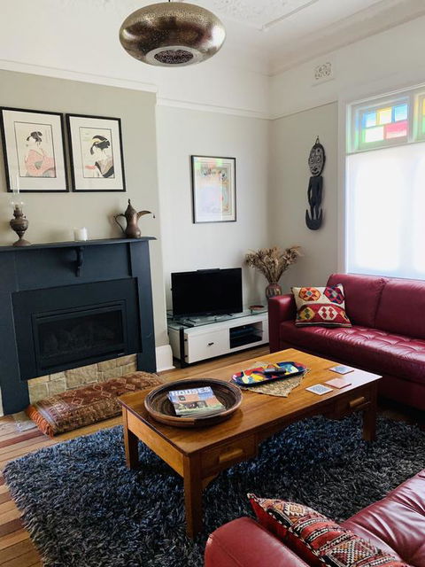 Frangipani House Cooks Hill - Tourism TAS 3