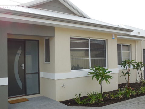 Frangipani Villa Innaloo - Hobart Tourism 0
