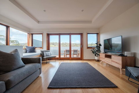 Freycinet Studios Bay - Tourism TAS 2