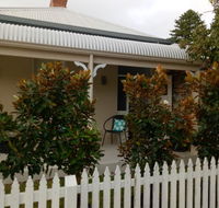 FUNKY COTTAGE - Hobart Tourism