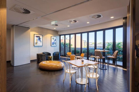 FV Peppers Residences Apartment - Hobart Tourism 2