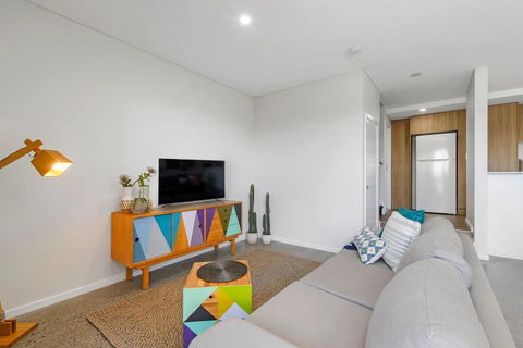 G149 - Apt 2 - Hobart Tourism 3