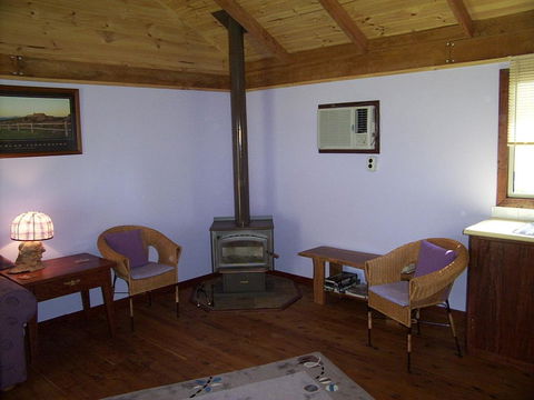 Gaddleen Grove Cottages - Tourism TAS 2