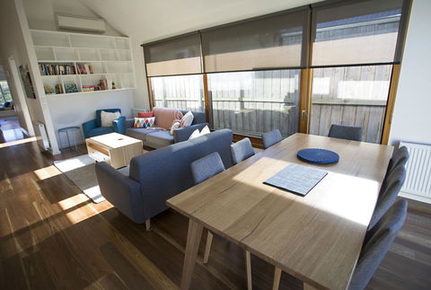 GALWAY COTTAGE - Hobart Tourism 2