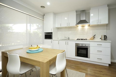 Garden City Luxury Apt - Tourism TAS 2