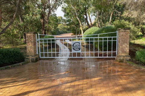 Garden Pavilion - Art House Yallingup - Tourism TAS 1