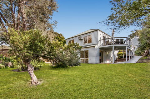 GDay Beach House - Hobart Tourism 3