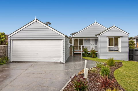 GDay Beach House - Hobart Tourism 0
