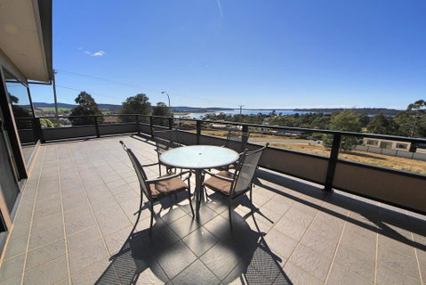 Georges Bay Luxury - Tourism TAS 1