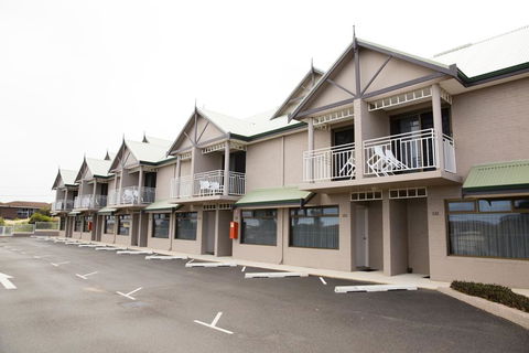 Geraldton Motor Inn - Tourism TAS 3