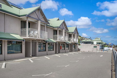 Geraldton Motor Inn - Tourism TAS 0