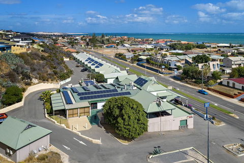 Geraldton Motor Inn - Tourism TAS 2