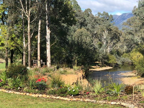 GGs By The River - Hobart Tourism 2