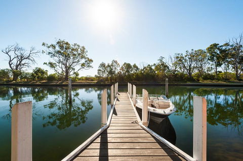 Gippsland Lakehouse - Hobart Tourism 2