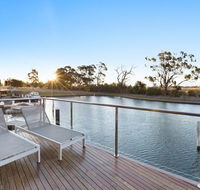 Gippsland Lakehouse A - Canal frontage - Hobart Tourism