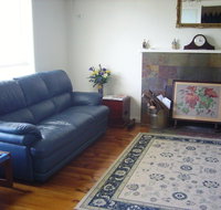 Glenelg Sea-Breeze - Hobart Tourism