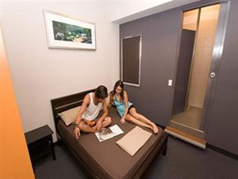 Global Backpackers Port Douglas - Hobart Tourism 1