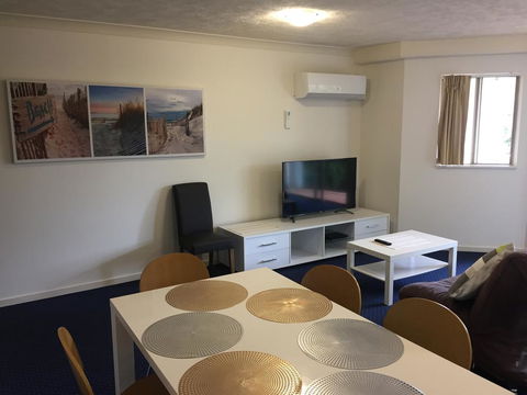 Gold Coast Family Apartment - Hobart Tourism 3
