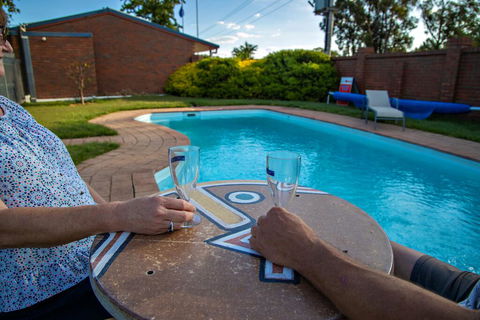 Golden Country Motel And Caravan Park - Tourism TAS 0