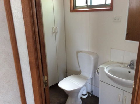 Golden Country Motel And Caravan Park - Tourism TAS 2