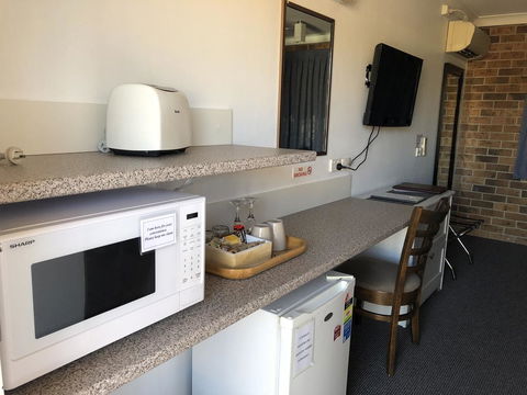 Golden Grain Motor Inn - Tourism TAS 2