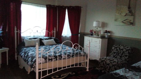 GOLDEN LACE B&B - Hobart Tourism 1