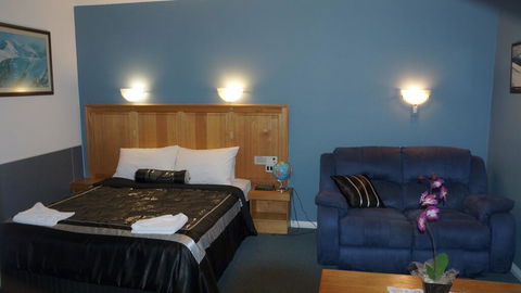 Golden Leaf Motel - Hobart Tourism 2