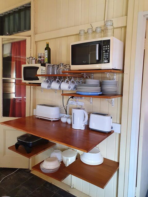 Golden Mt Rest On James - Tourism TAS 3