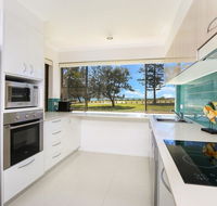 Golden Shores Unit 1 21 Landsborough Parade - Tourism TAS