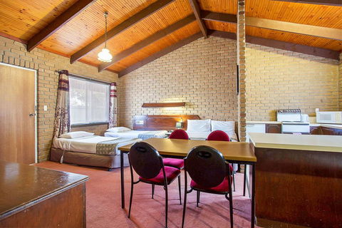 Goldfields Motel - Tourism TAS 3