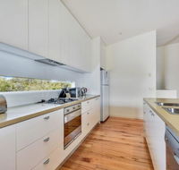 Golfers Paradise By The Beach - Hobart Tourism