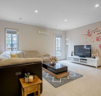 Gorgeous 4BR home in Point Cook - Tourism TAS