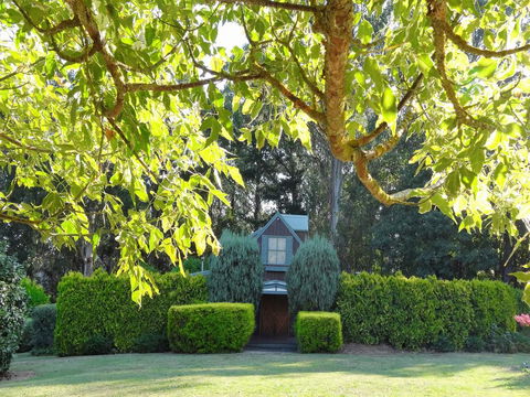 Gracehill Accommodation - Hobart Tourism 0