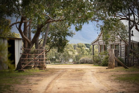 Grampians Pioneer Cottages - Tourism TAS 2
