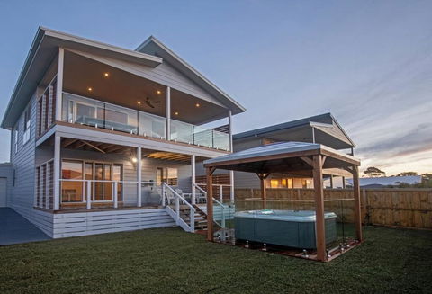 Grande Nisi Casa Cowes - Hobart Tourism 0