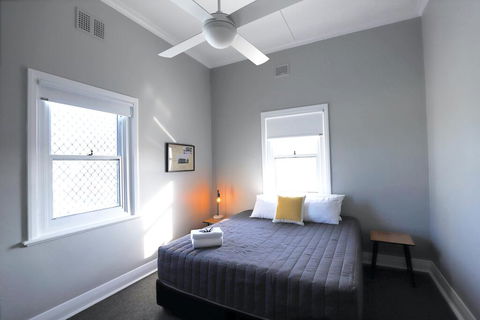 Great Northern Hotel - Hobart Tourism 3