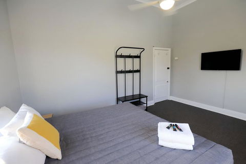 Great Northern Hotel - Hobart Tourism 2