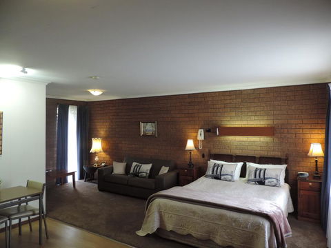 Greenacres Motel - Hobart Tourism 1