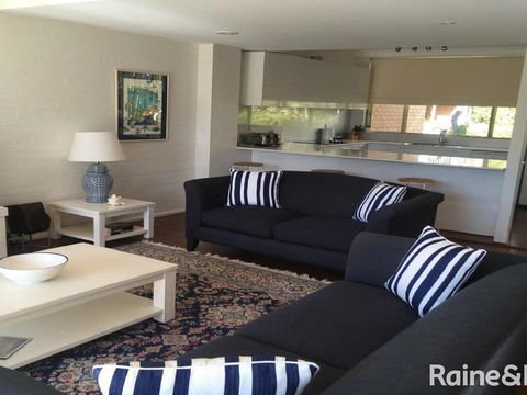 Greenpark #11 - 11/45 Avoca Drive, Avoca Beach - Hobart Tourism 2
