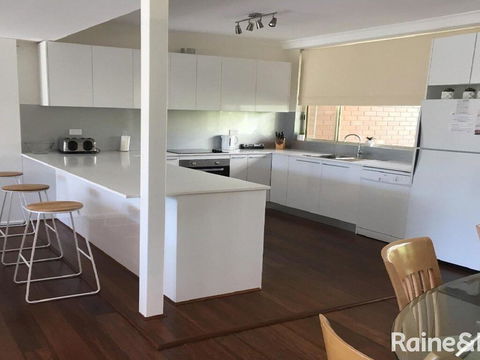 Greenpark #11 - 11/45 Avoca Drive, Avoca Beach - Hobart Tourism 1