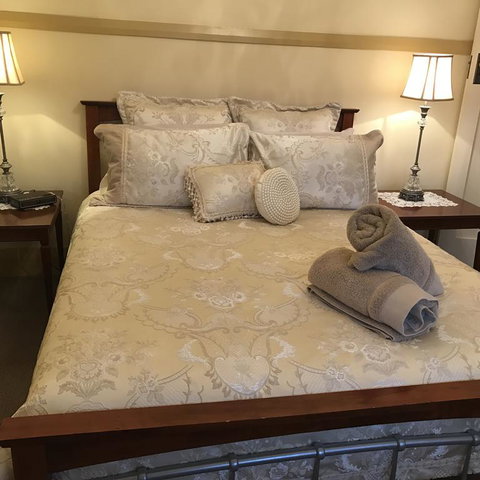 Guest House On Hyde - Tourism TAS 3