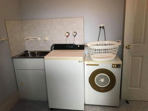 Guesthouse On Dolphin - Hobart Tourism 1