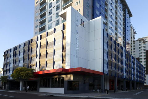 H On Mitchell Apartment Hotel - Tourism TAS 0