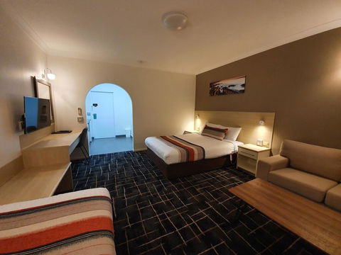 Hamilton's Queanbeyan Motel - Hobart Tourism 2