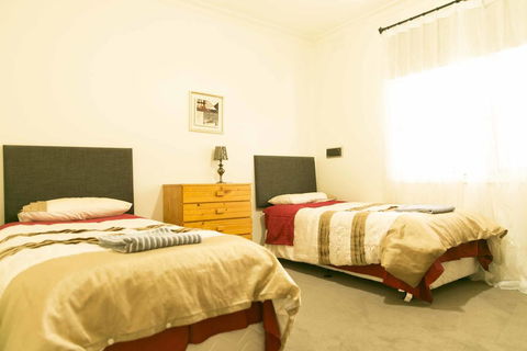 Hawthorn Holiday House - Tourism TAS 3