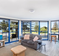 Heritage 202 Overlooking the Water - Hobart Tourism