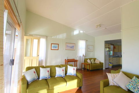 Hi View, 18 Dulconghi Street - Tourism TAS 3